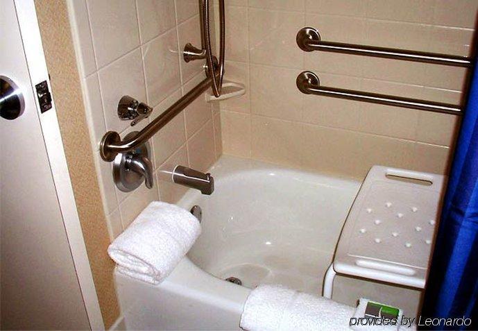 Courtyard By Marriott Hattiesburg Bilik gambar